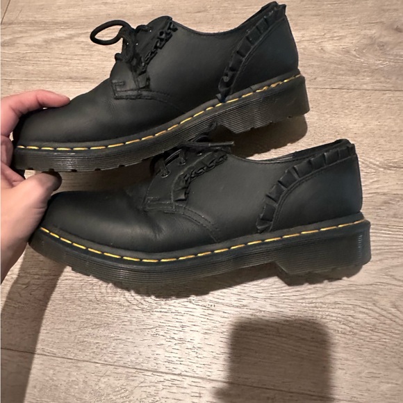 Dr. Martens ruffle oxford loafers size 9 black leather - Picture 4 of 9